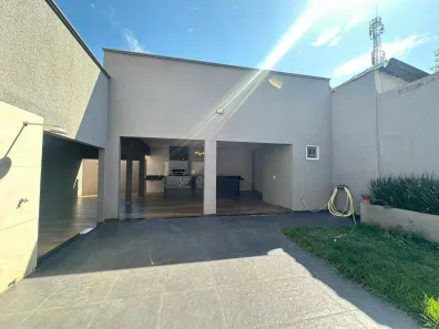 Casa com 4 Quartos para alugar, 221m² no Parque Bandeirante, Rio Verde