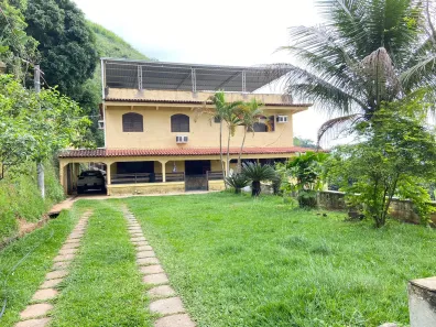 Fazenda/Sítio com 10 Quartos à venda, 2000m² no Santo Antônio, Duque de Caxias
