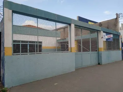 Imóvel Comercial com 3 Quartos para alugar, 217m² no Centro, Piracicaba