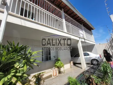 Casa com 4 Quartos à venda, 320m² no Martins, Uberlândia
