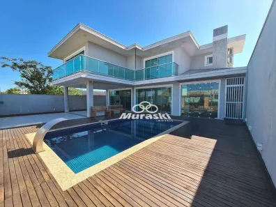 Casa com 3 Quartos para alugar, 170m² no Guaratuba, Guaratuba