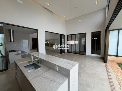 Casa de Condomínio com 3 Quartos à venda, 275m² no Jardim Sul, Uberlândia