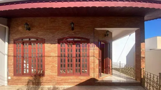 Casa com 3 Quartos à venda, 200m² no Jardim da Fonte, Jundiaí