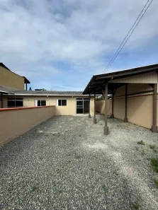 Casa com 2 Quartos para alugar, 55m² no Areias, Camboriú