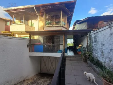 Sobrado com 3 Quartos à venda, 239m² no Jardim Regina, São Paulo