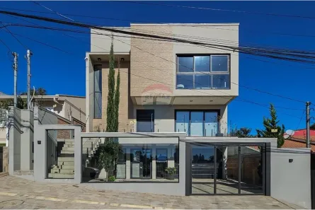Casa com 3 Quartos à venda, 330m² no Lucas Araújo, Passo Fundo