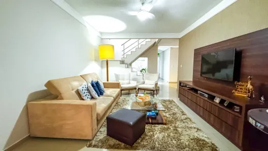 Casa com 4 Quartos à venda, 230m² no Castália, Itabuna