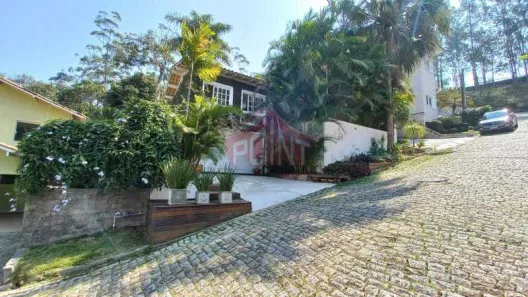 Casa de Condomínio com 3 Quartos à venda, 275m² no Maria Paula, São Gonçalo