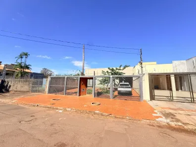 Casa com 3 Quartos para alugar, 150m² no Jardim São Lourenço, Campo Grande
