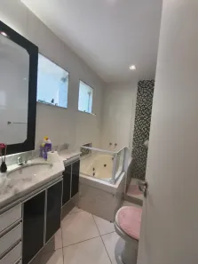 Casa de Condomínio com 4 Quartos para alugar, 350m² no Barra da Tijuca, Rio de Janeiro