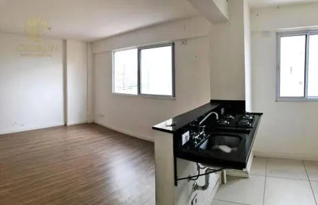 Apartamento com 2 Quartos para alugar, 58m² no Zona 01, Maringá