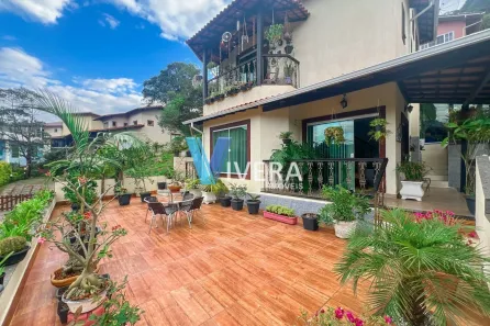 Casa com 4 Quartos para alugar, 178m² no Vargem Grande, Teresópolis