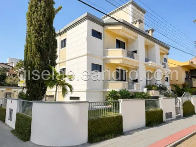 Apartamento com 2 Quartos para alugar, 70m² no Canasvieiras, Florianópolis