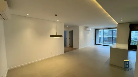 Apartamento com 3 Quartos para alugar, 132m² no Jurerê, Florianópolis