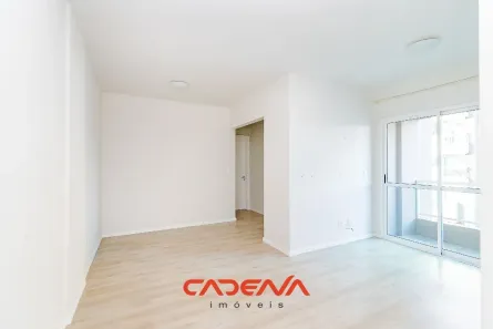Apartamento com 2 Quartos para alugar, 61m² no Capão Raso, Curitiba