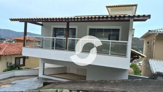 Casa com 4 Quartos à venda, 500m² no Piratininga, Niterói