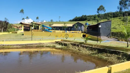 Fazenda/Sítio com 3 Quartos à venda, 150m² no Pouso Alegre, Santa Isabel