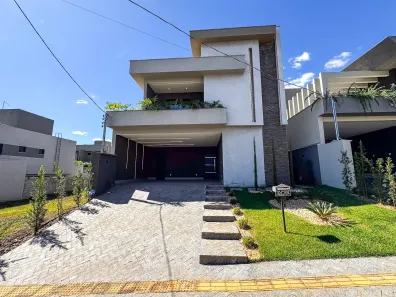 Casa de Condomínio com 4 Quartos à venda, 228m² no Jardins Capri, Senador Canedo