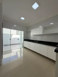 Casa de Condomínio com 3 Quartos para alugar, 167m² no Parque das Nações, Parnamirim