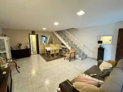 Casa com 3 Quartos à venda, 155m² no Catete, Rio de Janeiro