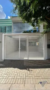 Sobrado com 3 Quartos à venda, 140m² no Santa Cruz, Cascavel