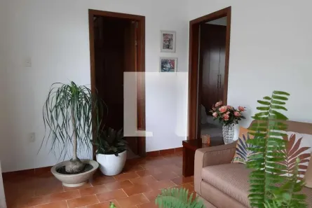 Casa com 3 Quartos à venda, 180m² no Industrial, Contagem