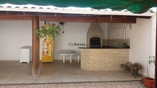 Casa com 3 Quartos à venda, 244m² no Jardim Esplanada, Uberaba