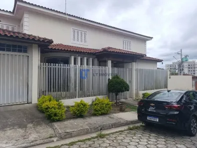Sobrado com 3 Quartos para alugar, 150m² no Jardim América, Jacareí