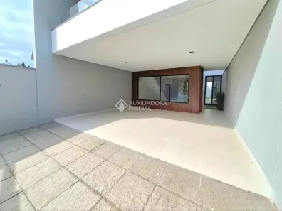Sobrado com 3 Quartos à venda, 185m² no Saguaçu, Joinville