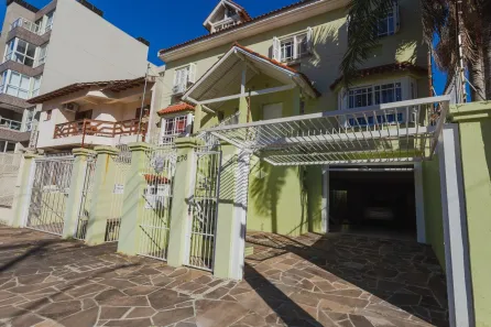 Casa com 3 Quartos à venda, 252m² no Jardim Itu, Porto Alegre