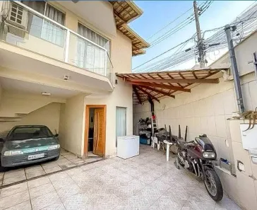 Casa com 3 Quartos à venda, 113m² no Europa, Contagem