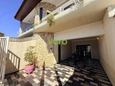 Casa com 3 Quartos à venda, 198m² no Jardim Europa I, Santa Bárbara D'Oeste