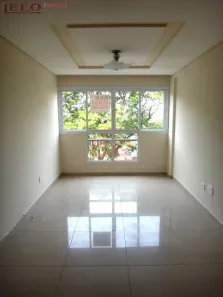 Apartamento com 3 Quartos para alugar, 77m² no Vila Marumby, Maringá