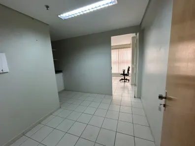 Sala Comercial à venda, 27m² no Asa Sul, Brasília