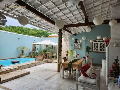 Casa de Condomínio com 5 Quartos à venda, 313m² no Vila Valqueire, Rio de Janeiro
