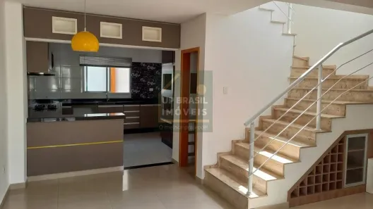 Sobrado com 3 Quartos à venda, 120m² no Vila Areao, Taubaté