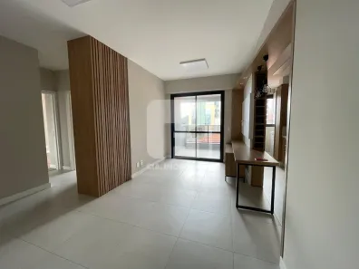 Apartamento com 2 Quartos para alugar, 75m² no Centro, Florianópolis