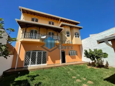Sobrado com 6 Quartos para venda ou aluguel, 408m² no Vila Nogueira, Campinas