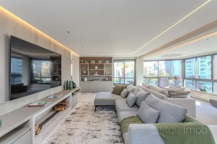 Apartamento com 3 Quartos à venda, 213m² no Mont Serrat, Porto Alegre