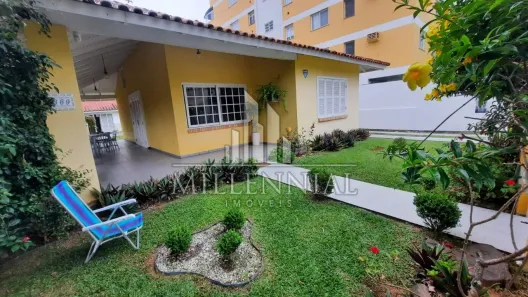 Casa com 4 Quartos à venda, 420m² no Canasvieiras, Florianópolis