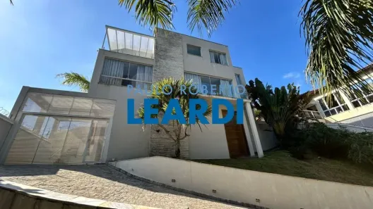 Casa de Condomínio com 6 Quartos para alugar, 1008m² no Arujázinho I, II e III, Arujá