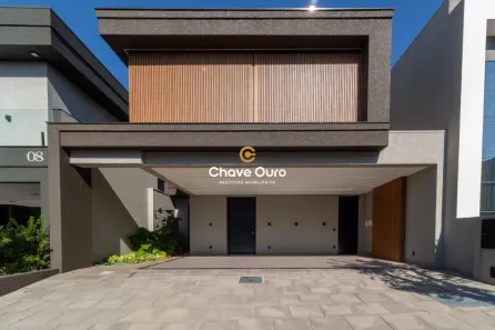 Sobrado com 3 Quartos à venda, 238m² no Parque Verde, Cascavel