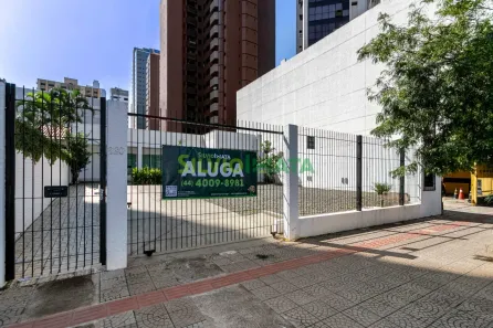 Ponto Comercial com 11 Quartos para alugar, 245m² no Zona 01, Maringá