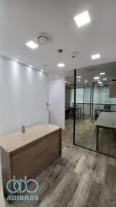 Sala Comercial para alugar, 28m² no Santo Cristo, Rio de Janeiro