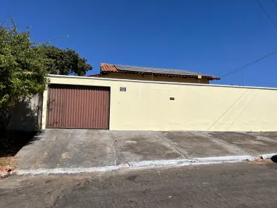 Casa com 4 Quartos à venda, 98m² no Setor Ana Rosa, Trindade