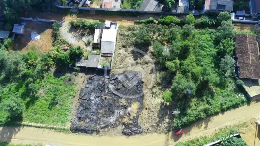 Lote/Terreno à venda, 360m² no Perocão, Guarapari