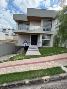 Casa com 4 Quartos à venda, 360m² no Portal do Sol, Contagem