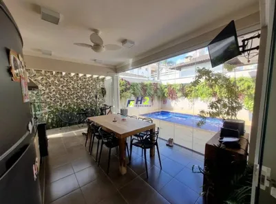 Casa de Condomínio com 3 Quartos à venda, 233m² no Vila Aviação, Bauru