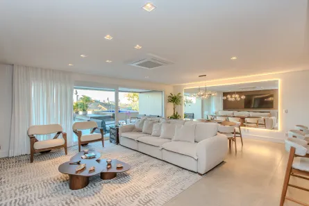 Apartamento com 4 Quartos à venda, 383m² no Vila Assunção, Porto Alegre