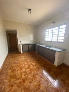 Casa com 3 Quartos à venda, 90m² no Vila Tibério, Ribeirão Preto
